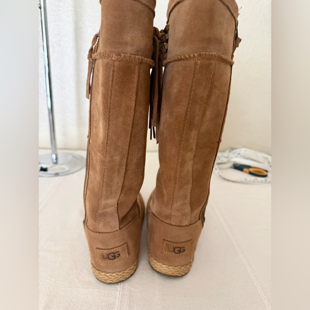 Ugg chestnut emorie boot EUC size 6.5 - Picture 5 of 7